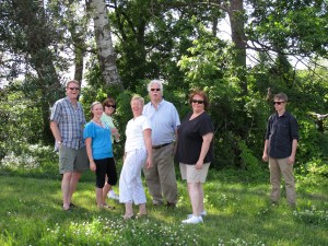Here's the original family band photo, with Matt striking a Bono-like pose.